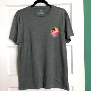 NEVER WORN- Vineyard Vines Georgia Island Tee